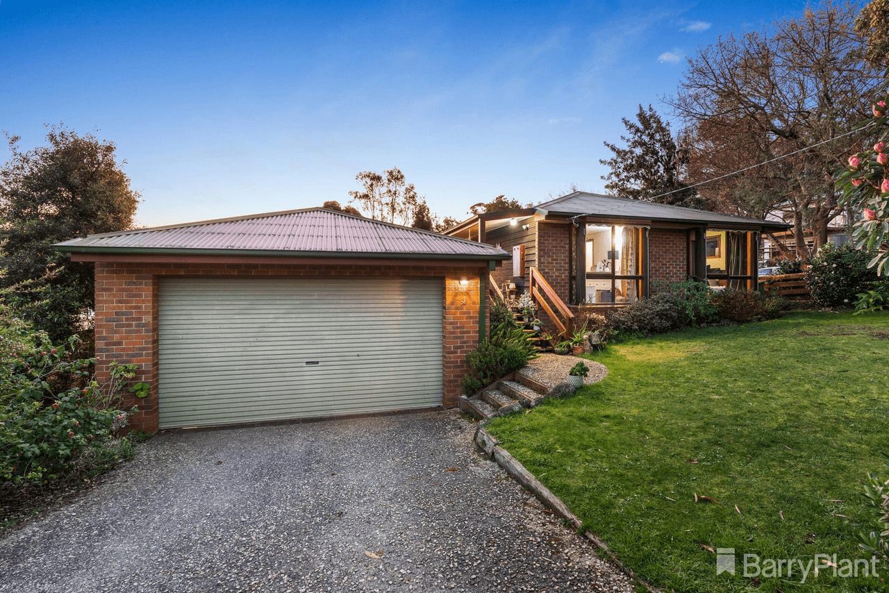 14 Bayview Road, Emerald, VIC 3782