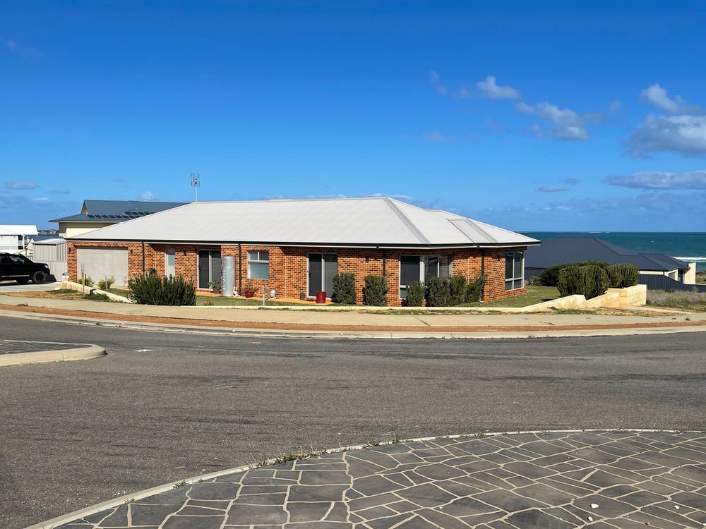 1 Sunset Cove, DONGARA, WA 6525