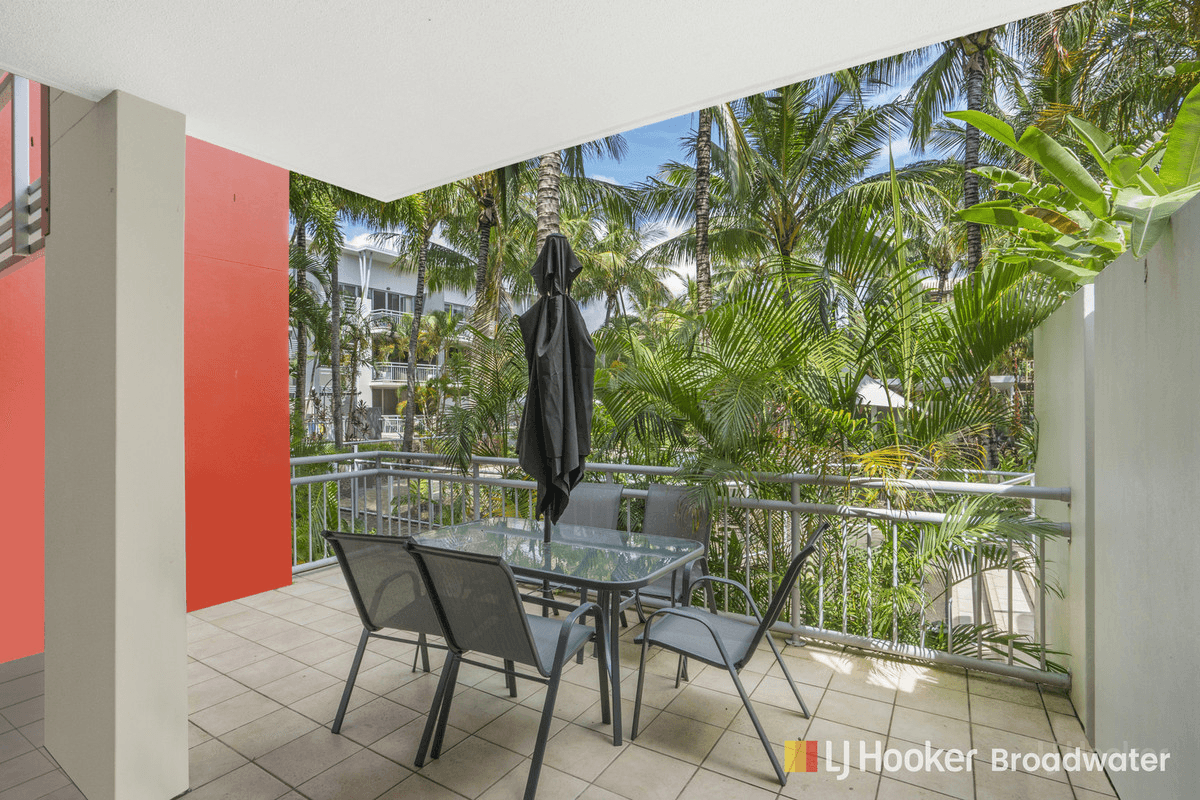 11/13-23 Bright Avenue, LABRADOR, QLD 4215