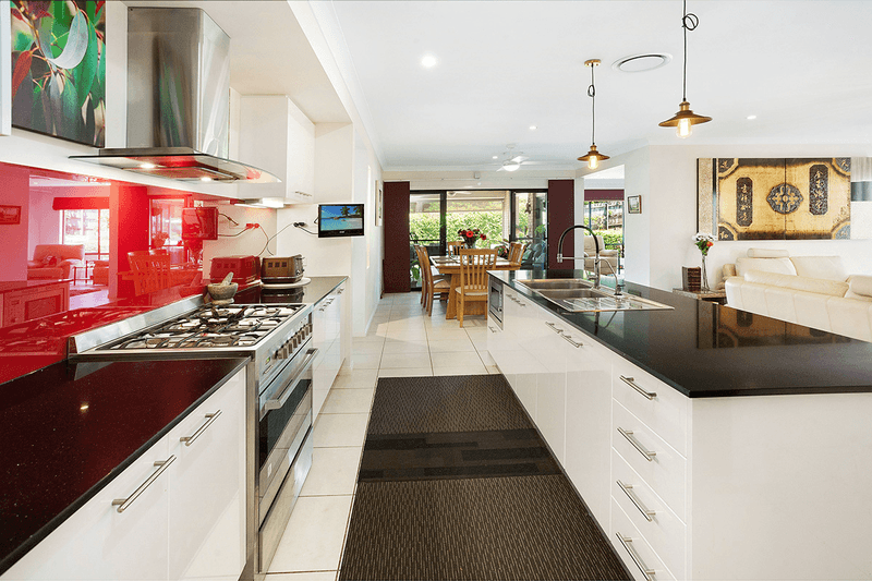 7 Piccabeen Pl, Maleny, QLD 4552