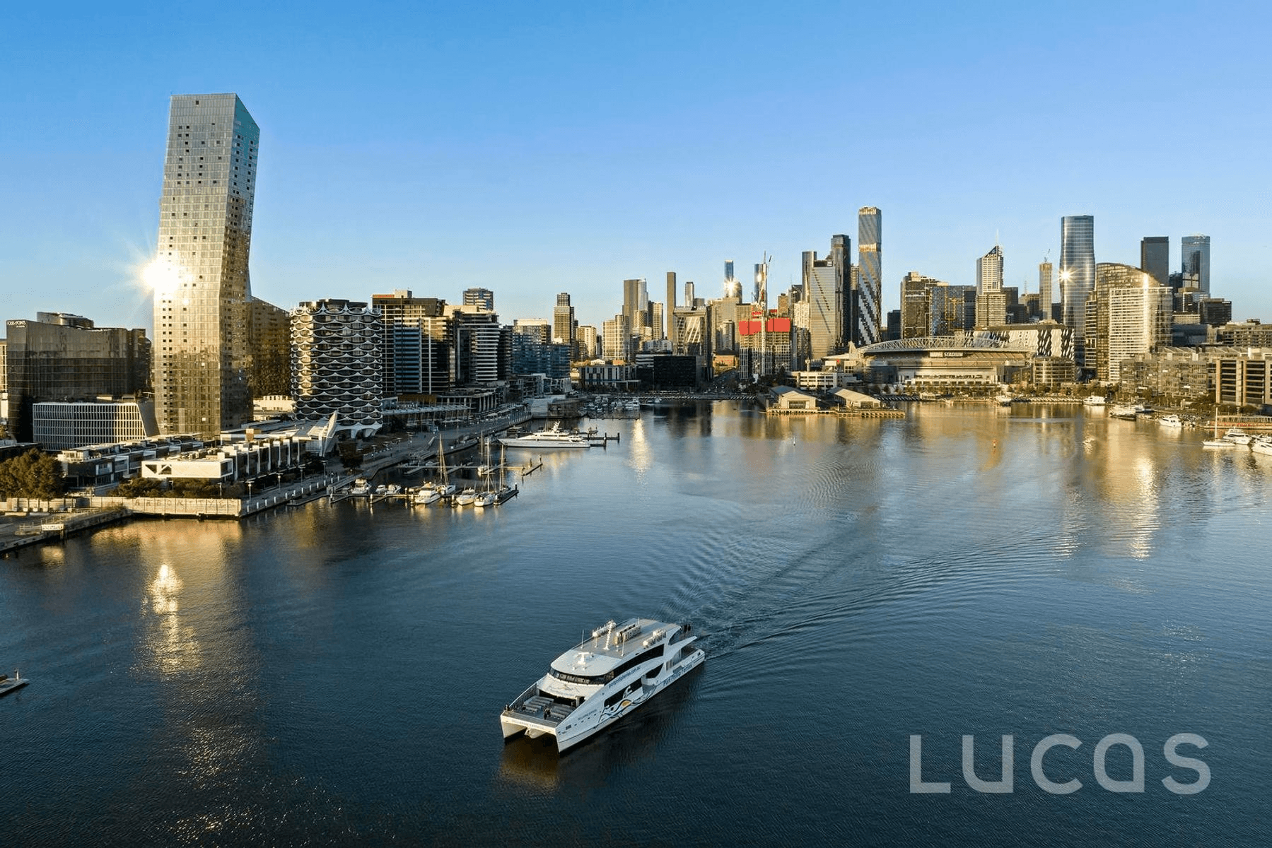2402/241 Harbour Esplanade, Docklands, VIC 3008