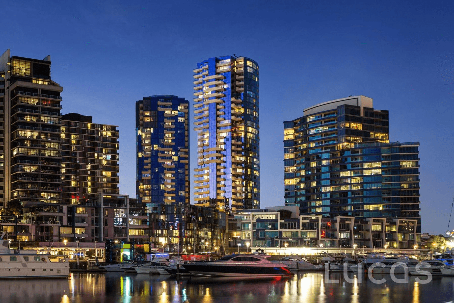 2402/241 Harbour Esplanade, Docklands, VIC 3008