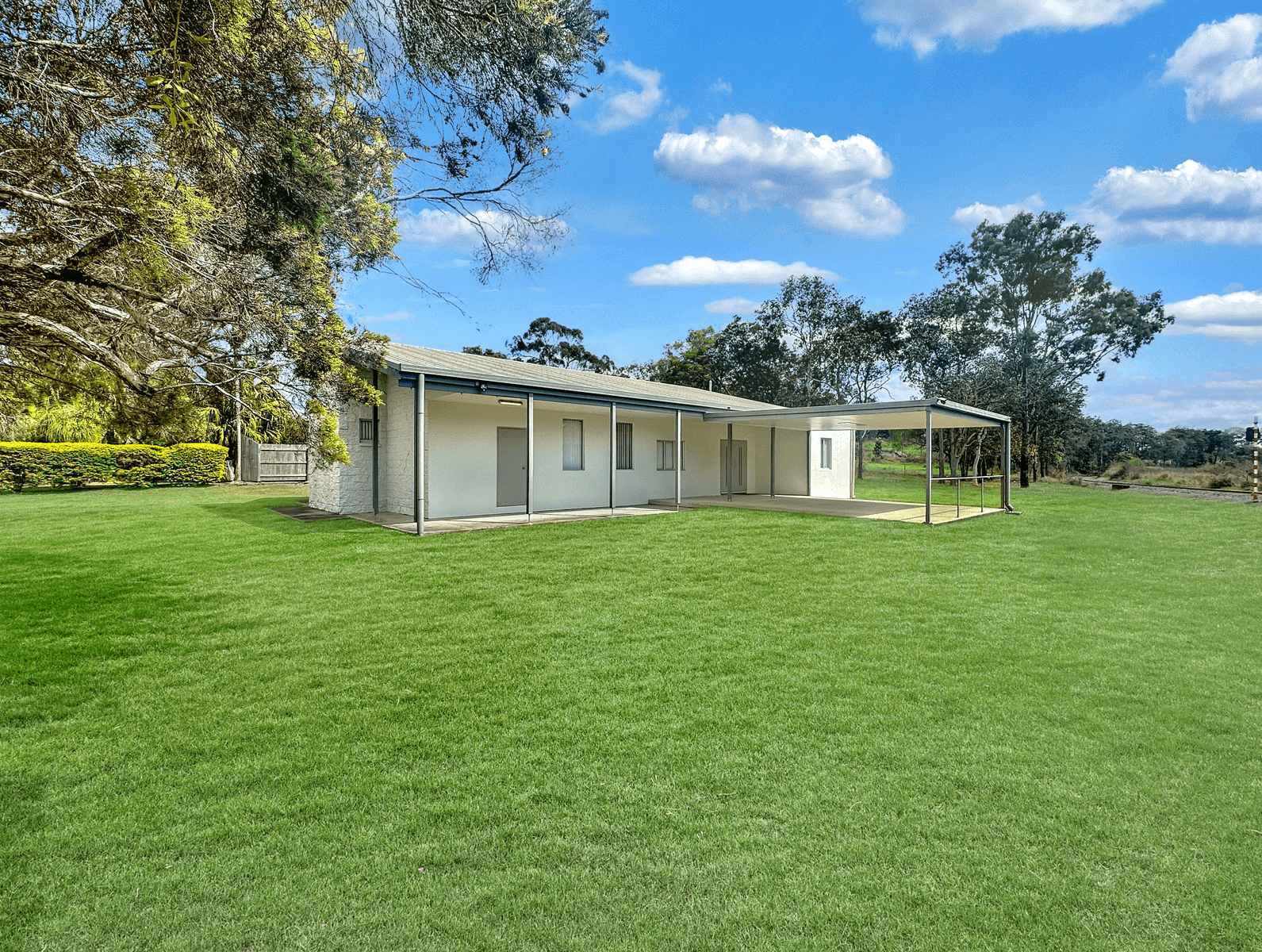 11 Golf Course Road, Sarina, QLD 4737