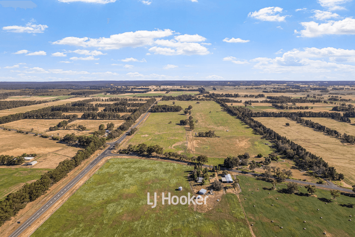 790 Vasse Highway, YOONGARILLUP, WA 6280