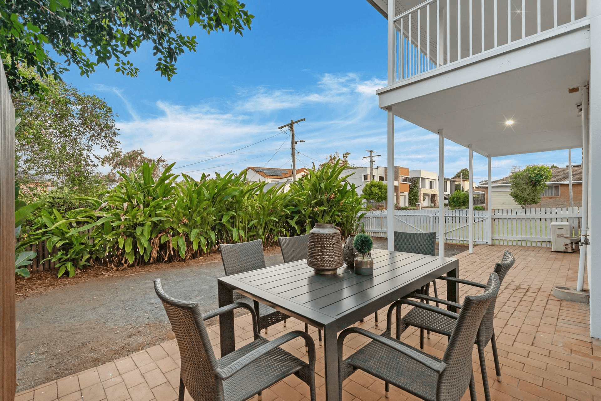 8 Charlotte Court, Ormiston, QLD 4160