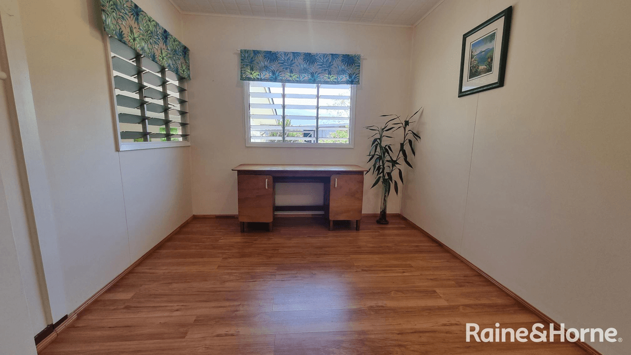 36 Marine Parade, NEWELL, QLD 4873