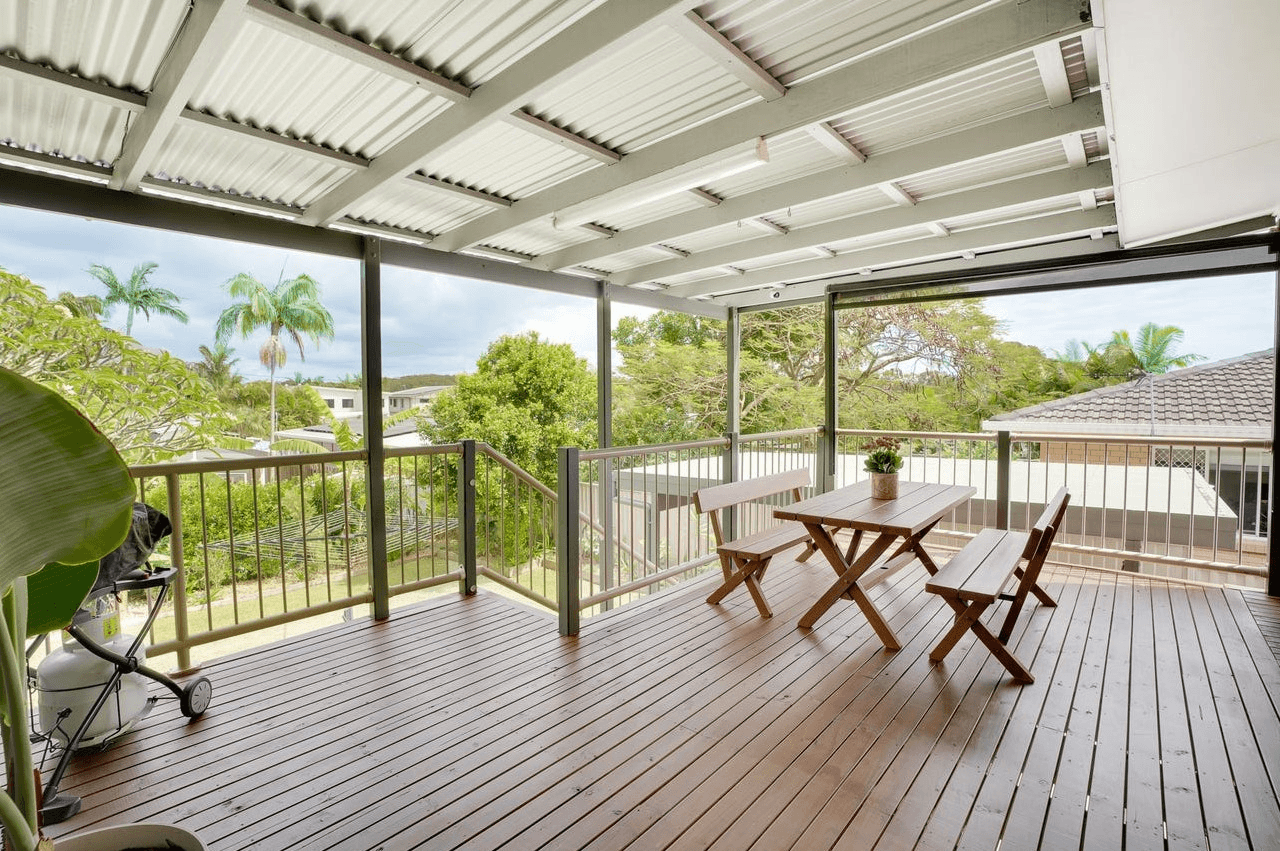 15 Larwon Terrace, Southport, QLD 4215