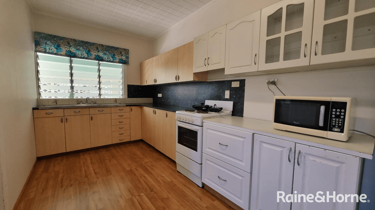 36 Marine Parade, NEWELL, QLD 4873