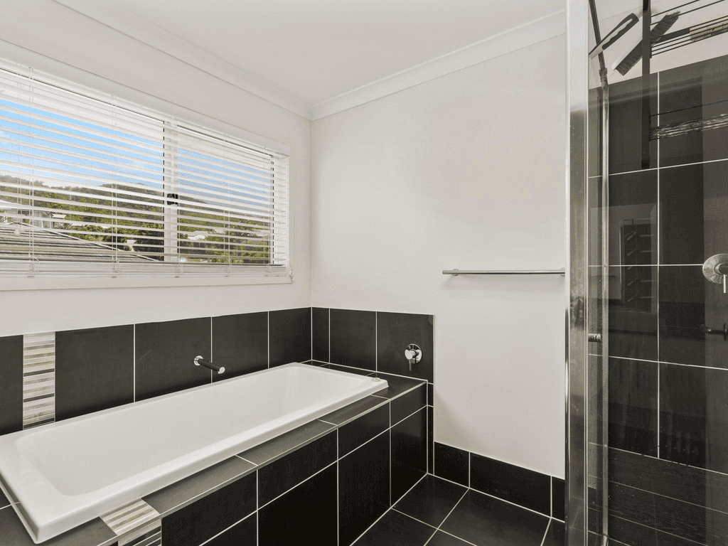 6 Marrinup Street, UPPER COOMERA, QLD 4209