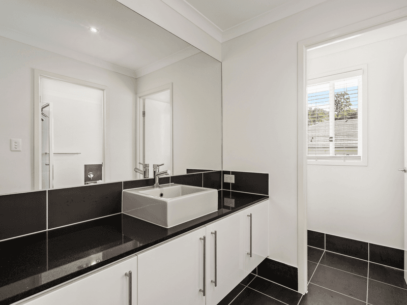 6 Marrinup Street, UPPER COOMERA, QLD 4209