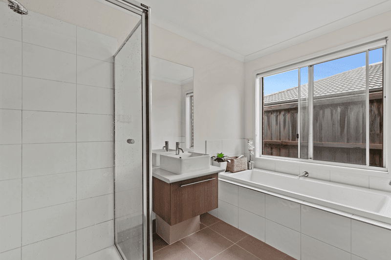 15 Beagle Street, TARNEIT, VIC 3029