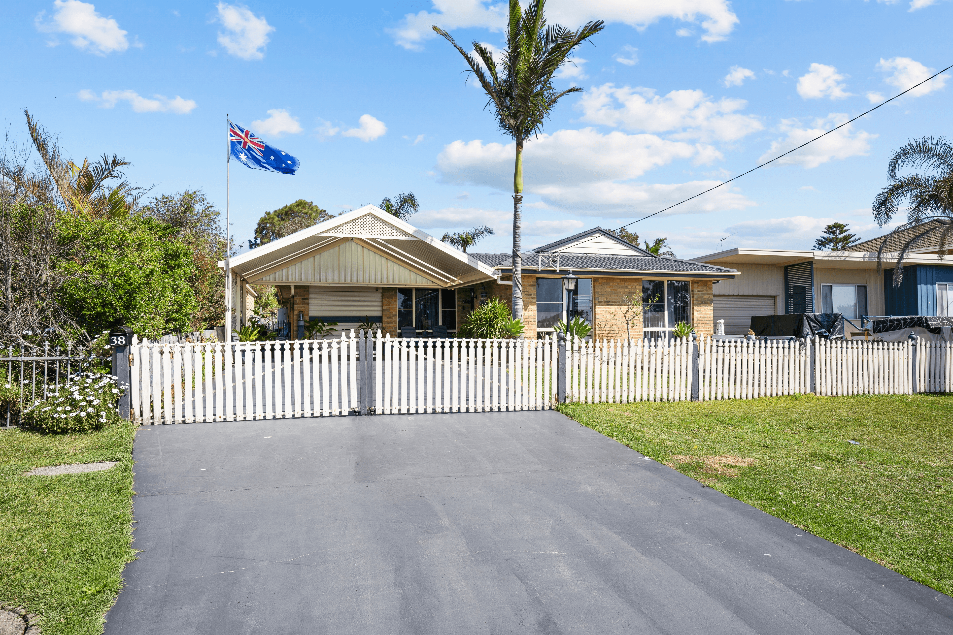 38 The Lake Circuit, Culburra Beach, NSW 2540