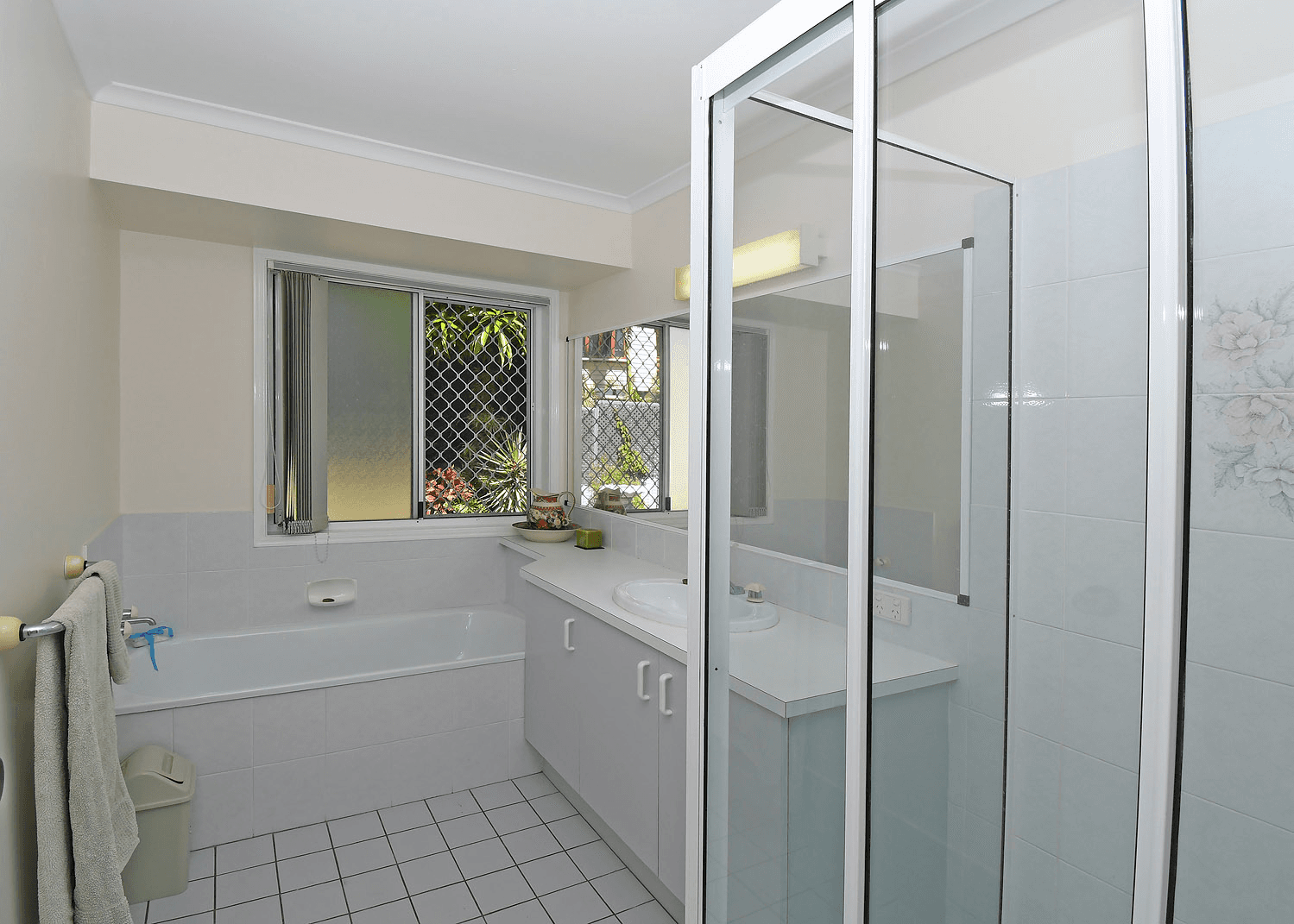 51 Hibiscus Street, URANGAN, QLD 4655