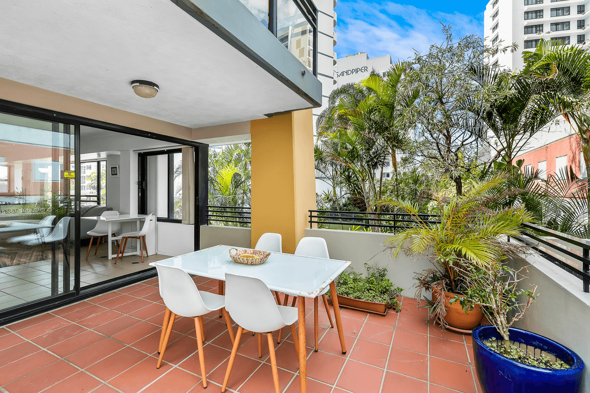 4/10 Albert Avenue, Broadbeach, QLD 4218