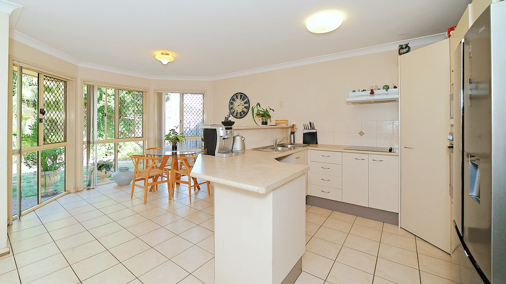 14 Glasshouse Crescent, FOREST LAKE, QLD 4078