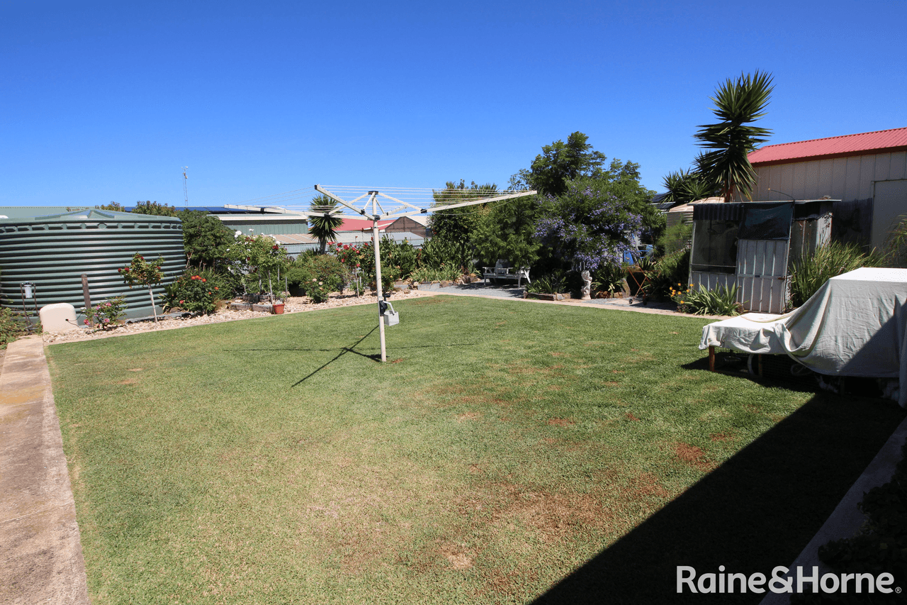 4 Burnett Street, TUMBY BAY, SA 5605