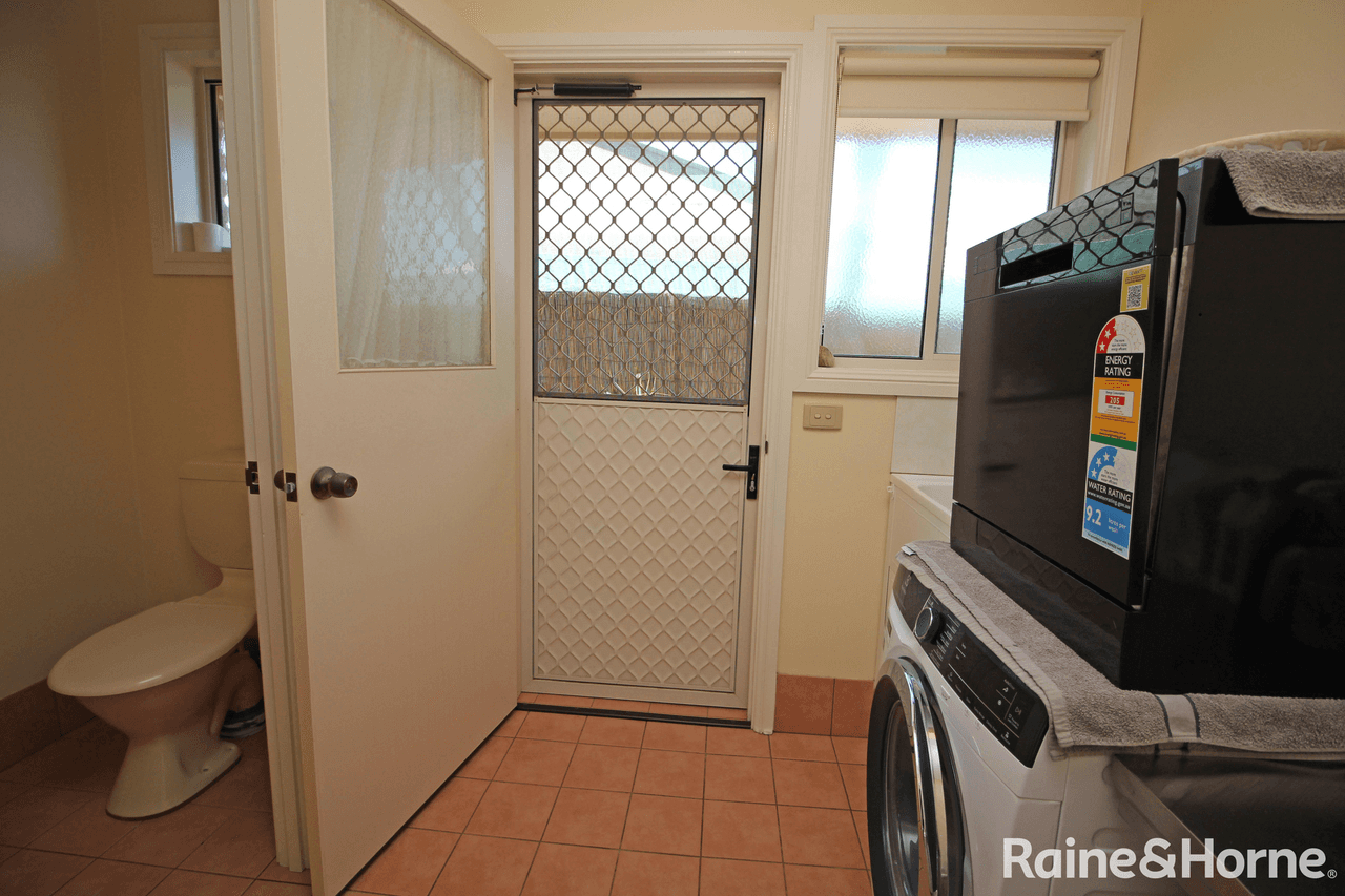 4 Burnett Street, TUMBY BAY, SA 5605