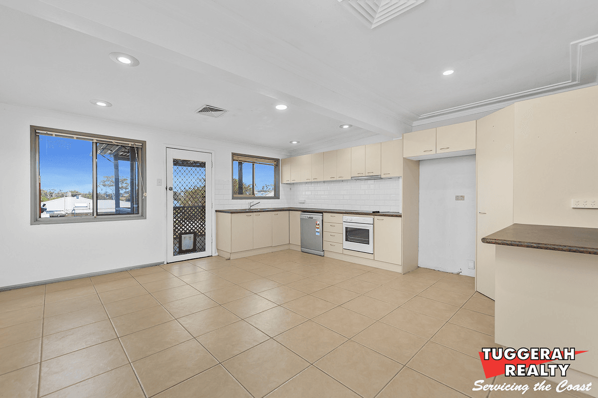 28 South Street, Killarney Vale, NSW 2261