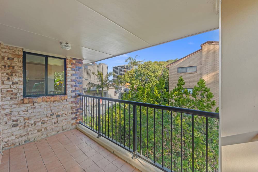 16/56-58 Bauer Street, SOUTHPORT, QLD 4215