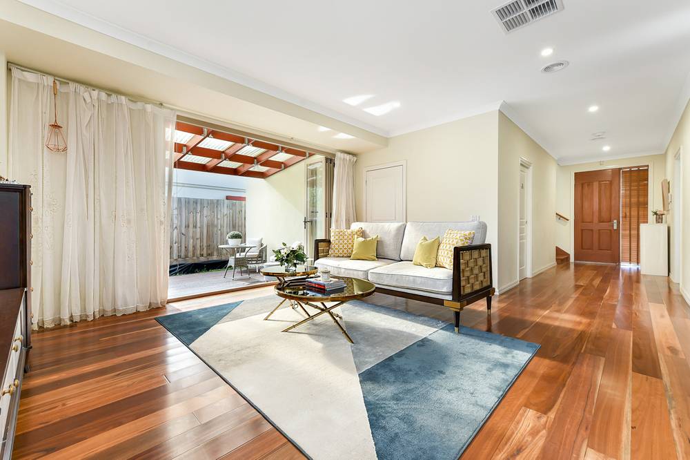 2B Yorkshire Street, BLACKBURN NORTH, VIC 3130