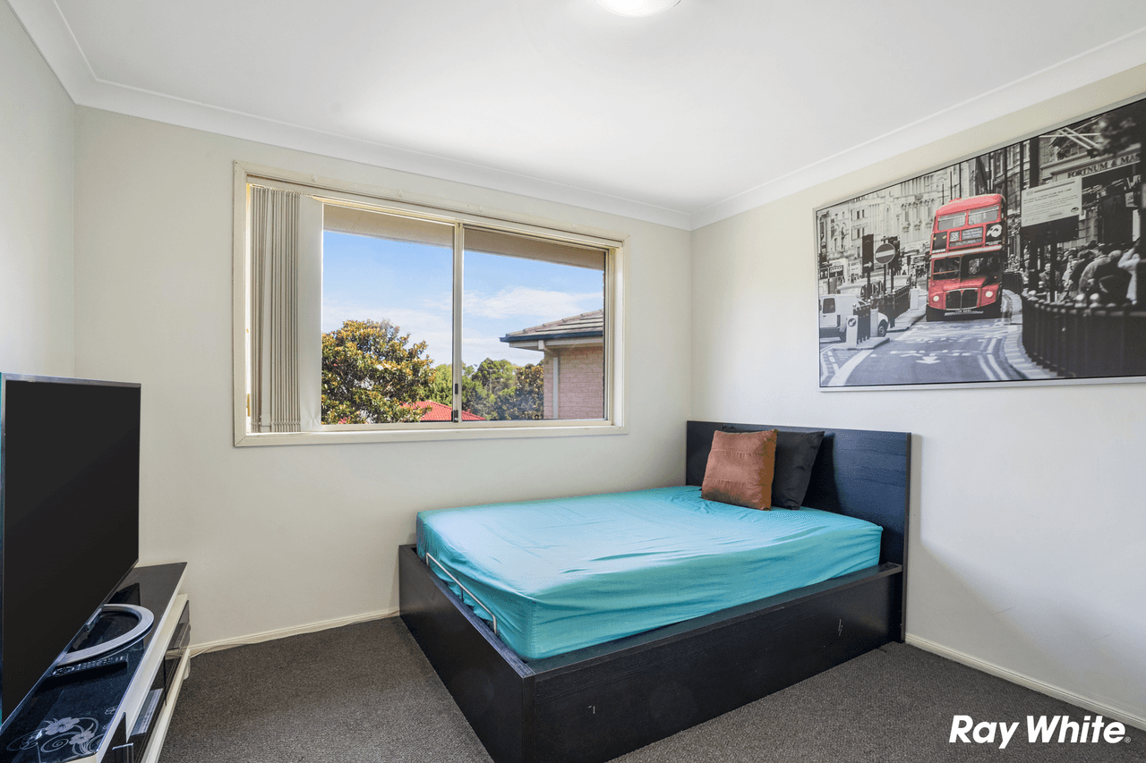 164 Brampton Drive, BEAUMONT HILLS, NSW 2155