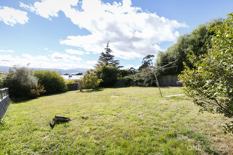 11 Ashleigh Avenue, West Launceston, TAS 7250