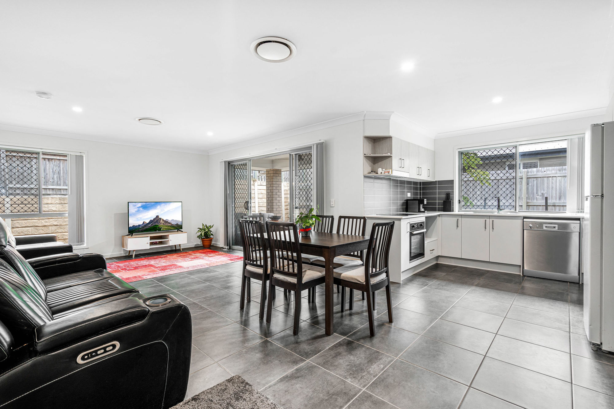 26 Muller Street, Redland Bay, QLD 4165