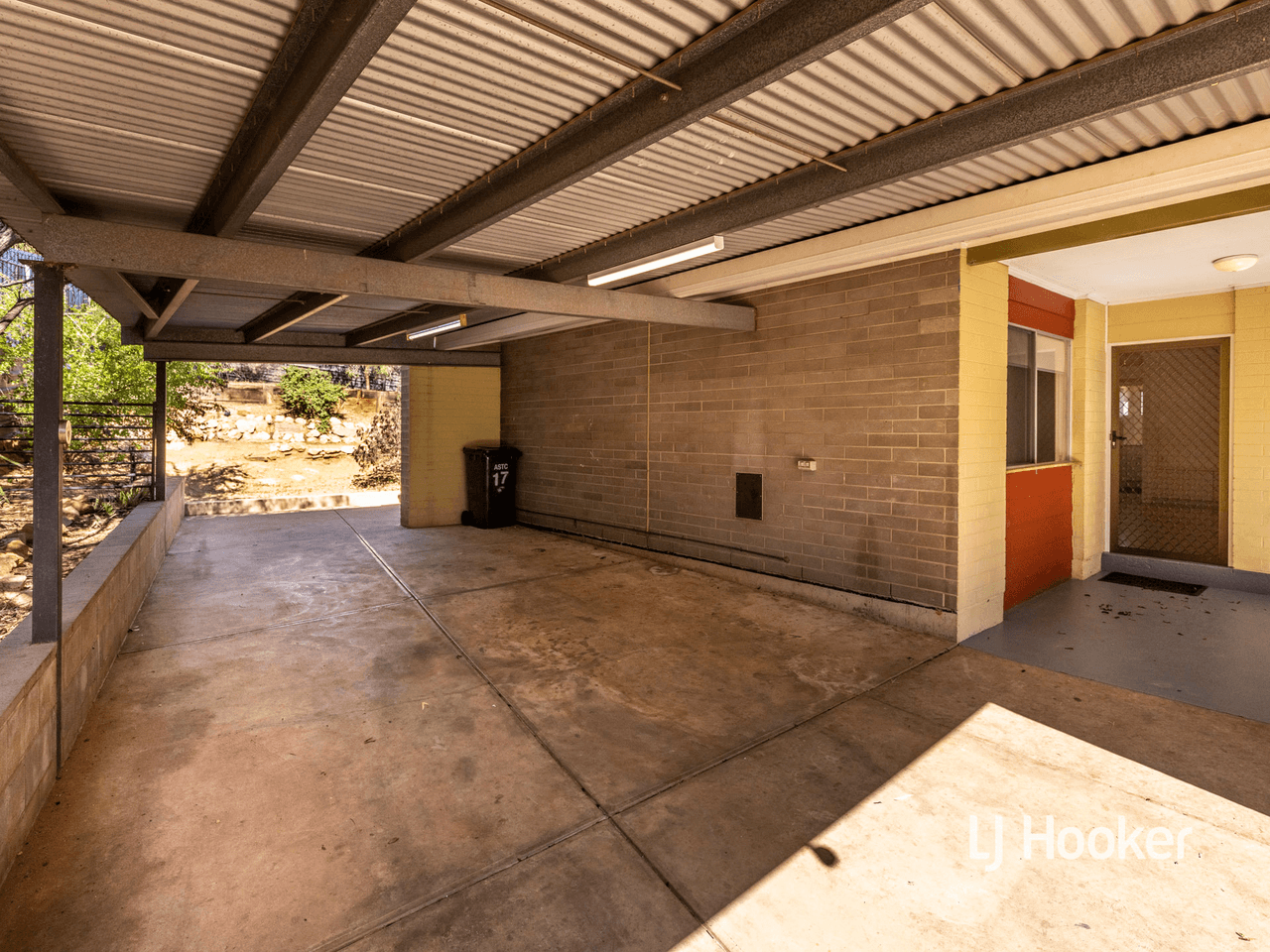 17 Spearwood Road, SADADEEN, NT 0870