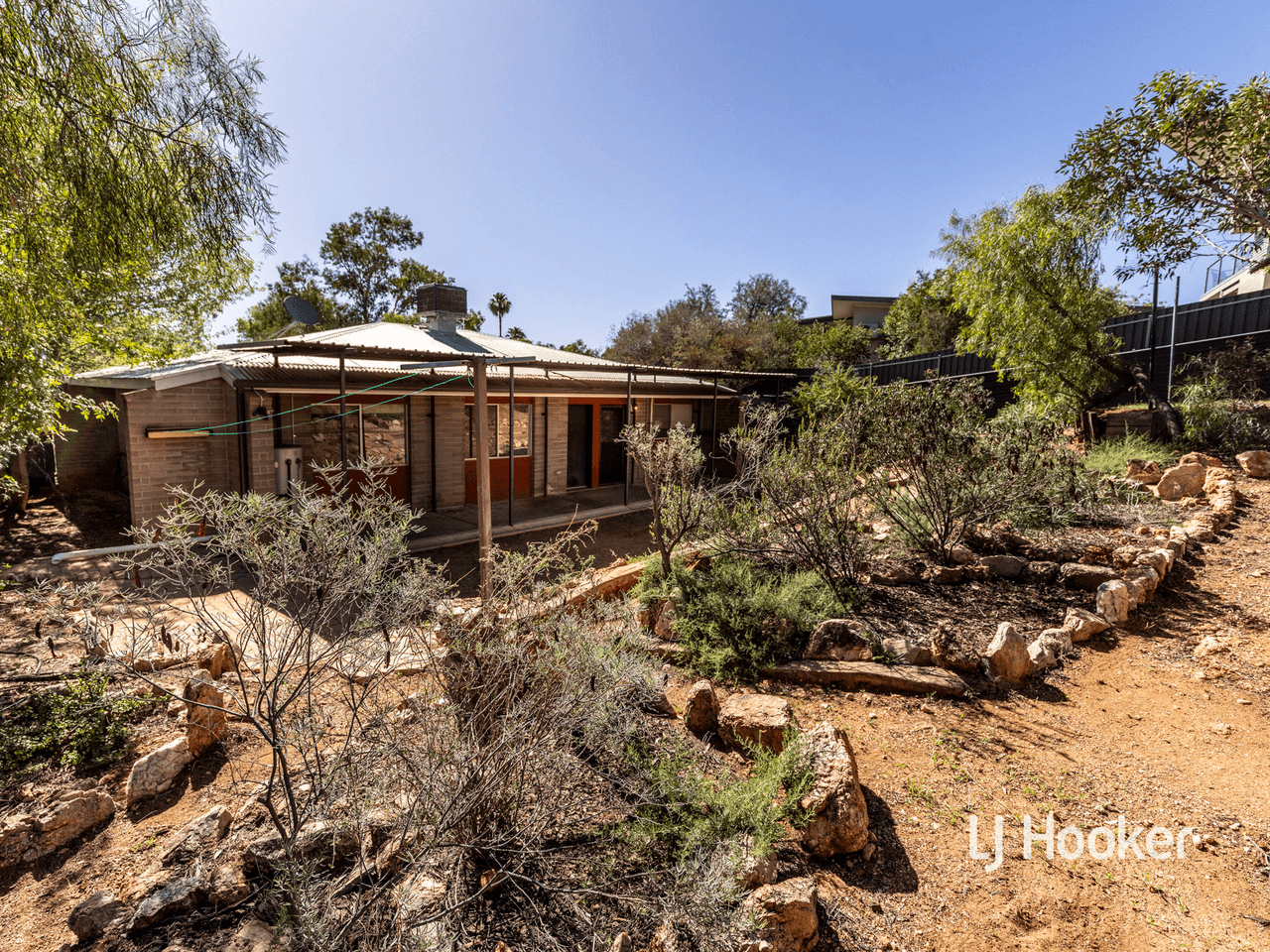 17 Spearwood Road, SADADEEN, NT 0870