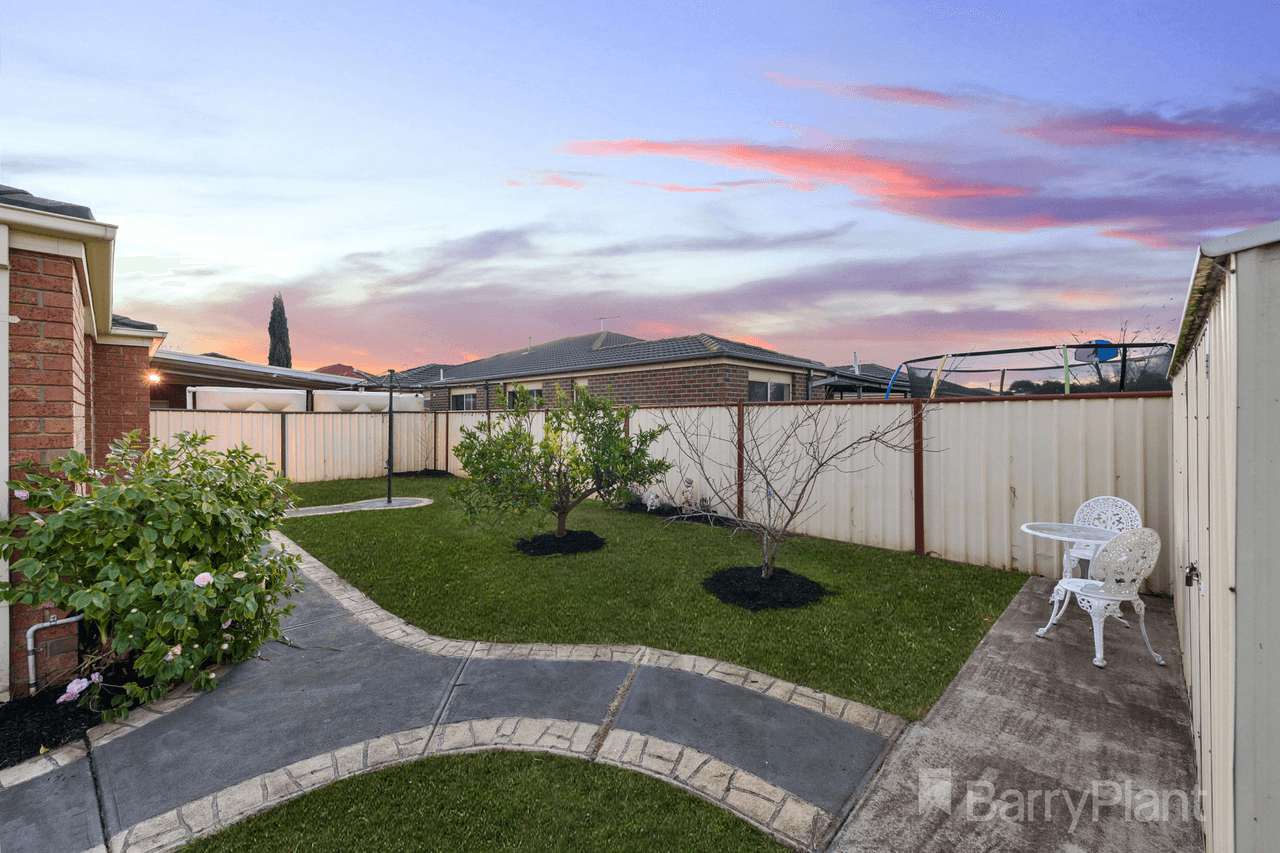 48 Brentwood Drive, Werribee, VIC 3030