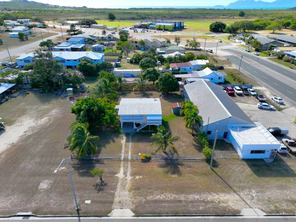 4 Brisbane Street, BOWEN, QLD 4805