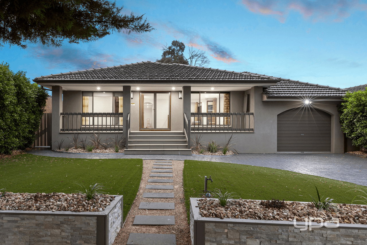 49 Corryong Crescent, TAYLORS LAKES, VIC 3038