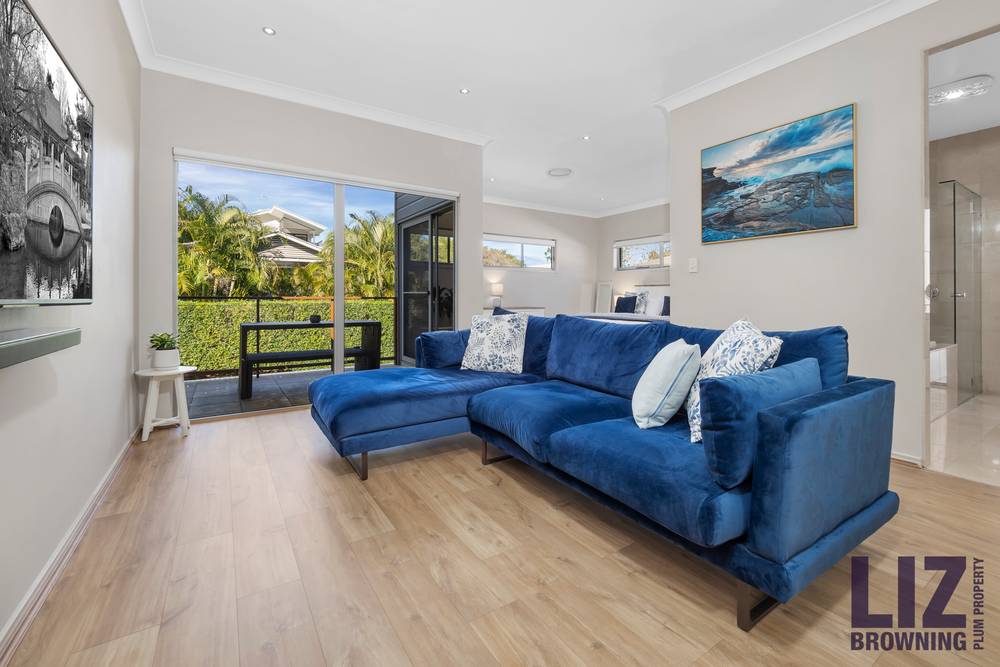 9A Kenton Street, CHAPEL HILL, QLD 4069