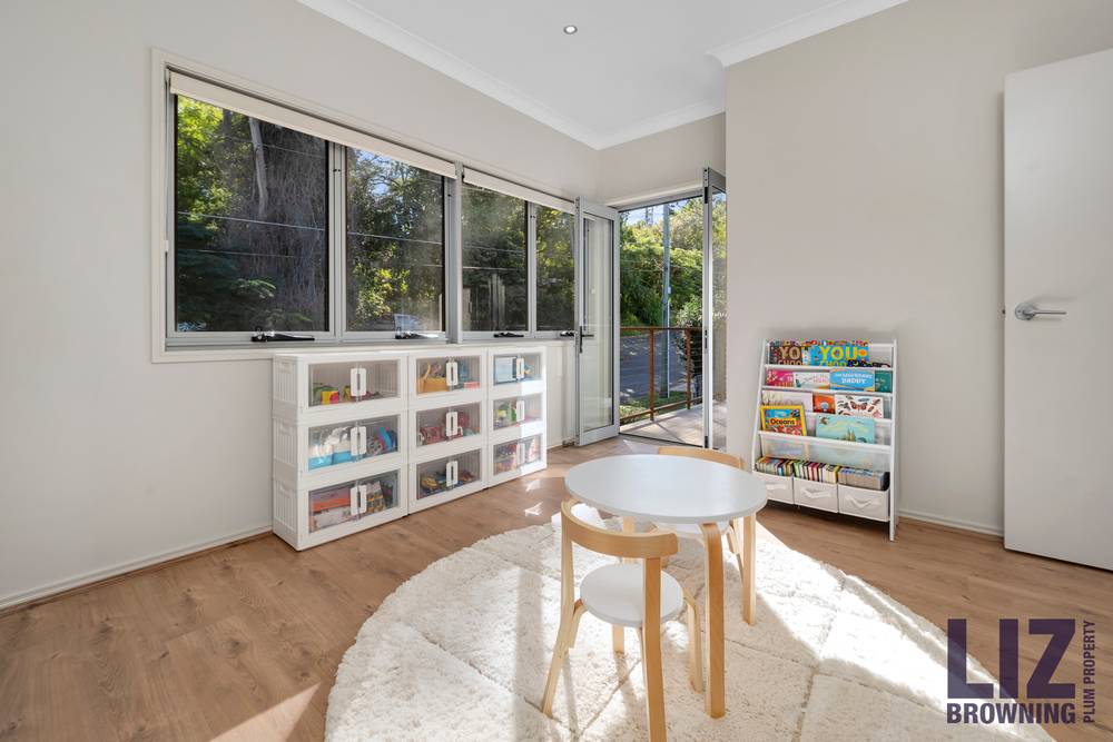 9A Kenton Street, CHAPEL HILL, QLD 4069