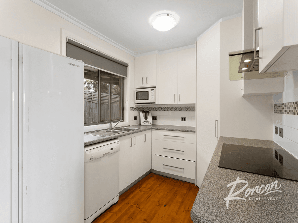 50 & 50A Kinlock Street, BELL POST HILL, VIC 3215