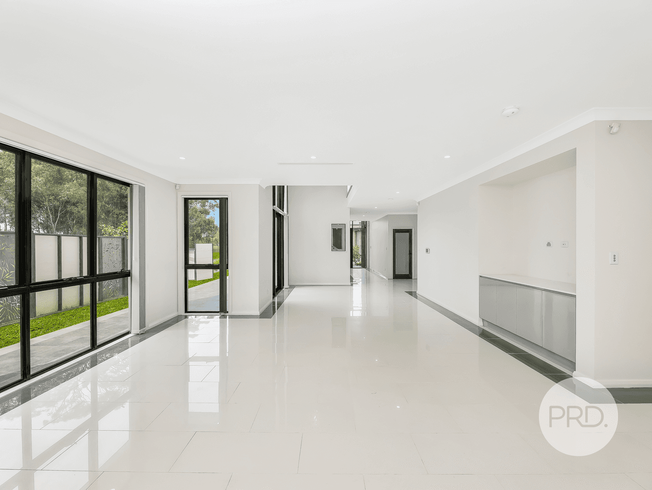 2 Dromedary Place, MACQUARIE LINKS, NSW 2565