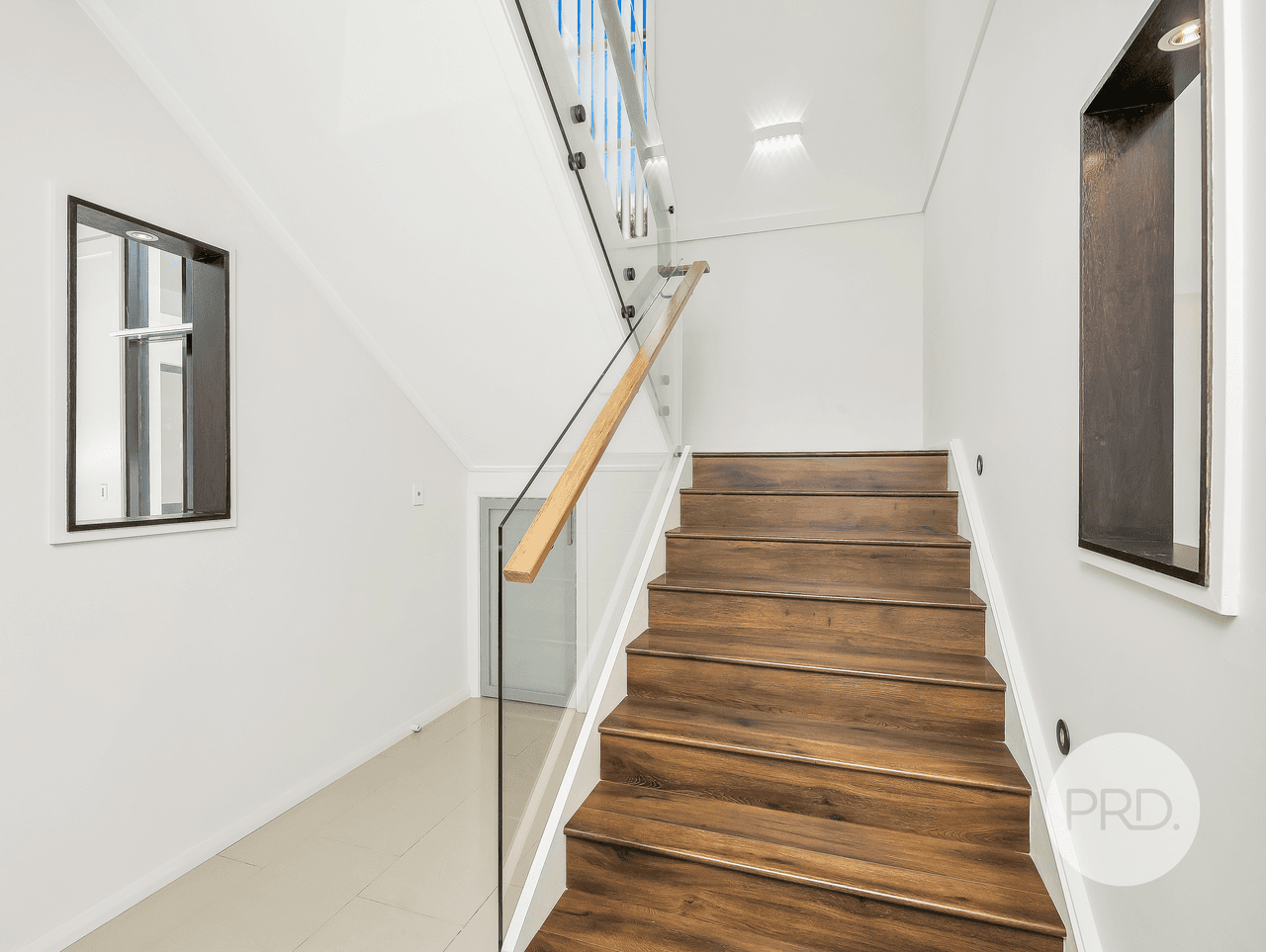 2 Dromedary Place, MACQUARIE LINKS, NSW 2565
