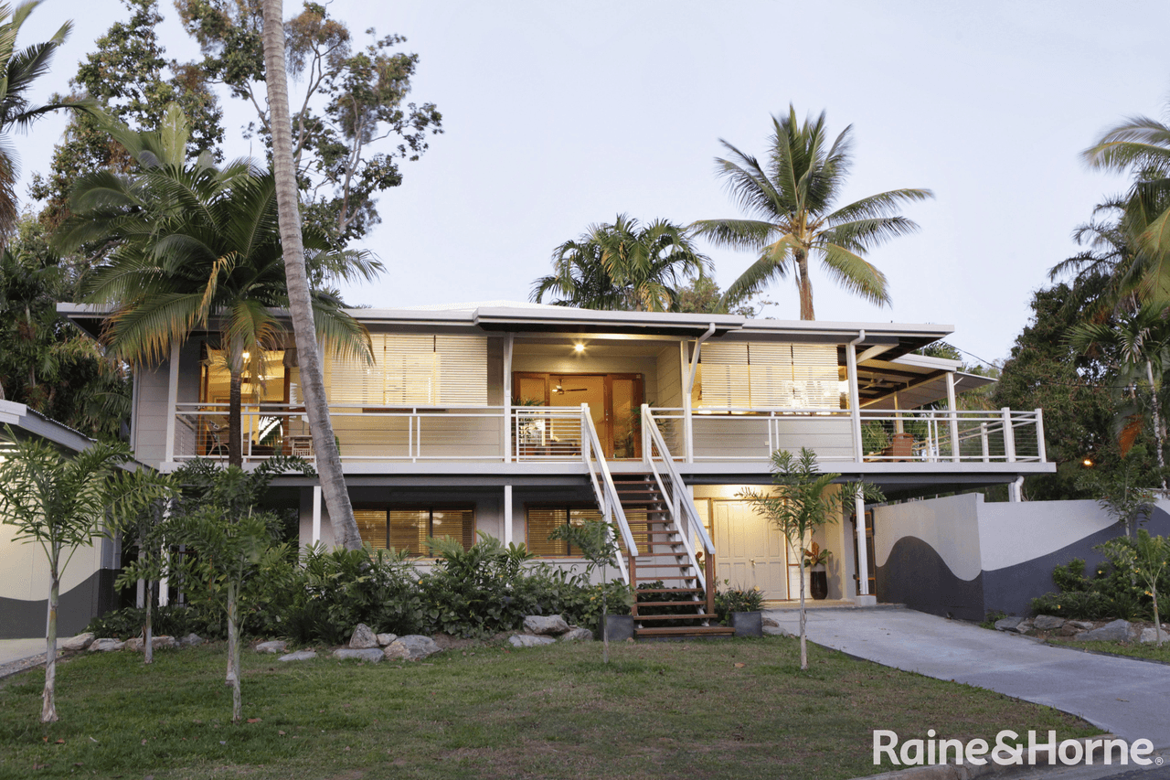 302 Port Douglas Road (corner Seabrook Avenue), PORT DOUGLAS, QLD 4877