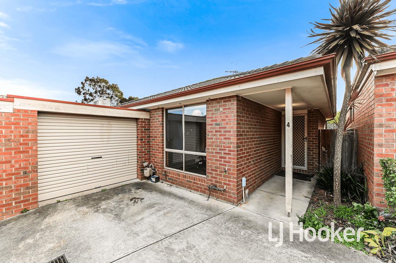 4/63 Pommel Street, PAKENHAM, VIC 3810