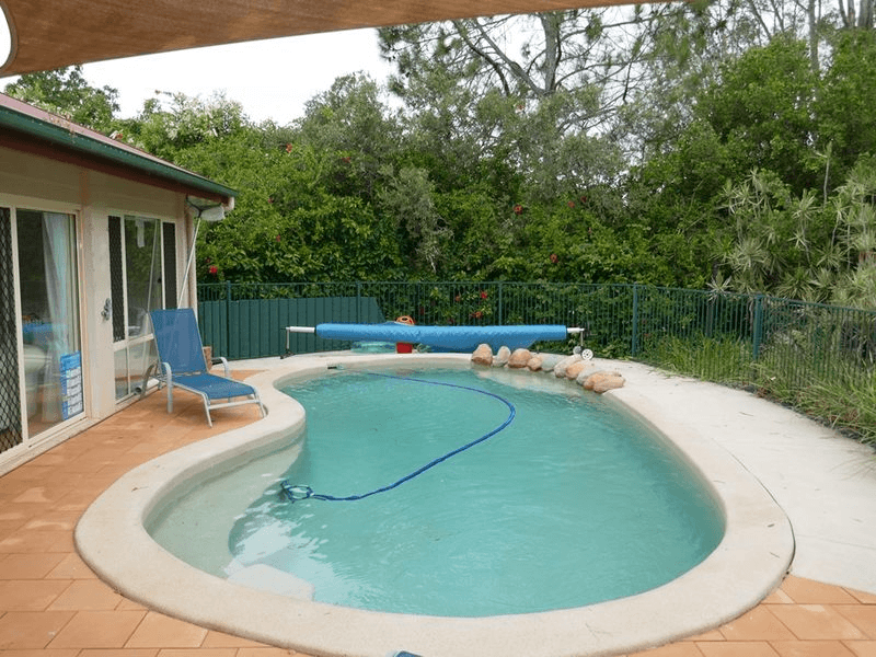 27 Clearview Drive, GLASS HOUSE MOUNTAINS, QLD 4518