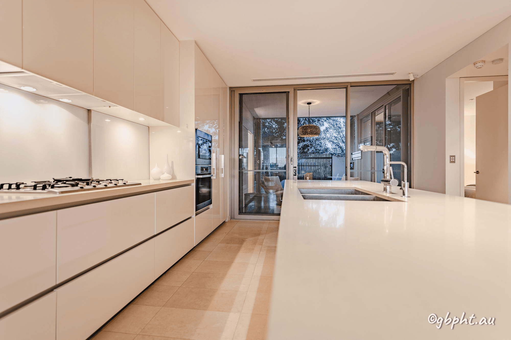 2/23 Ocean Drive, NORTH COOGEE, WA 6163