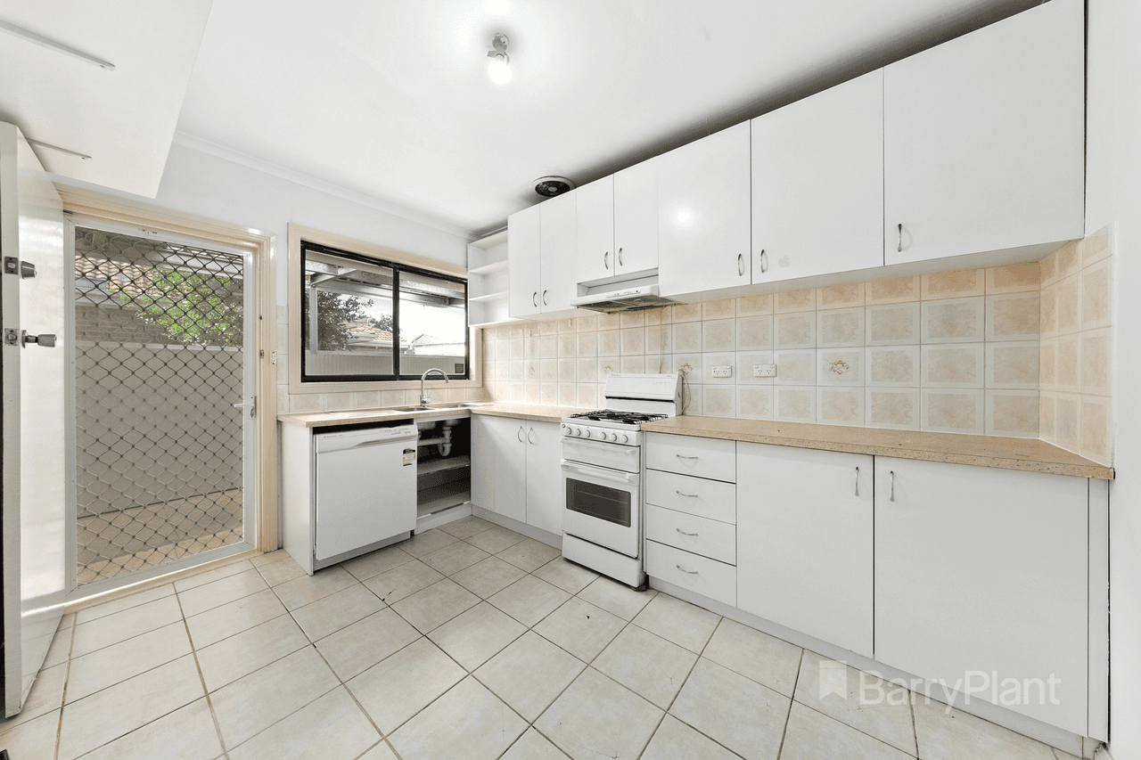 1/82 George Street, St Albans, VIC 3021