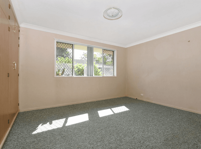 2 Oakleigh Street, Rockville, QLD 4350