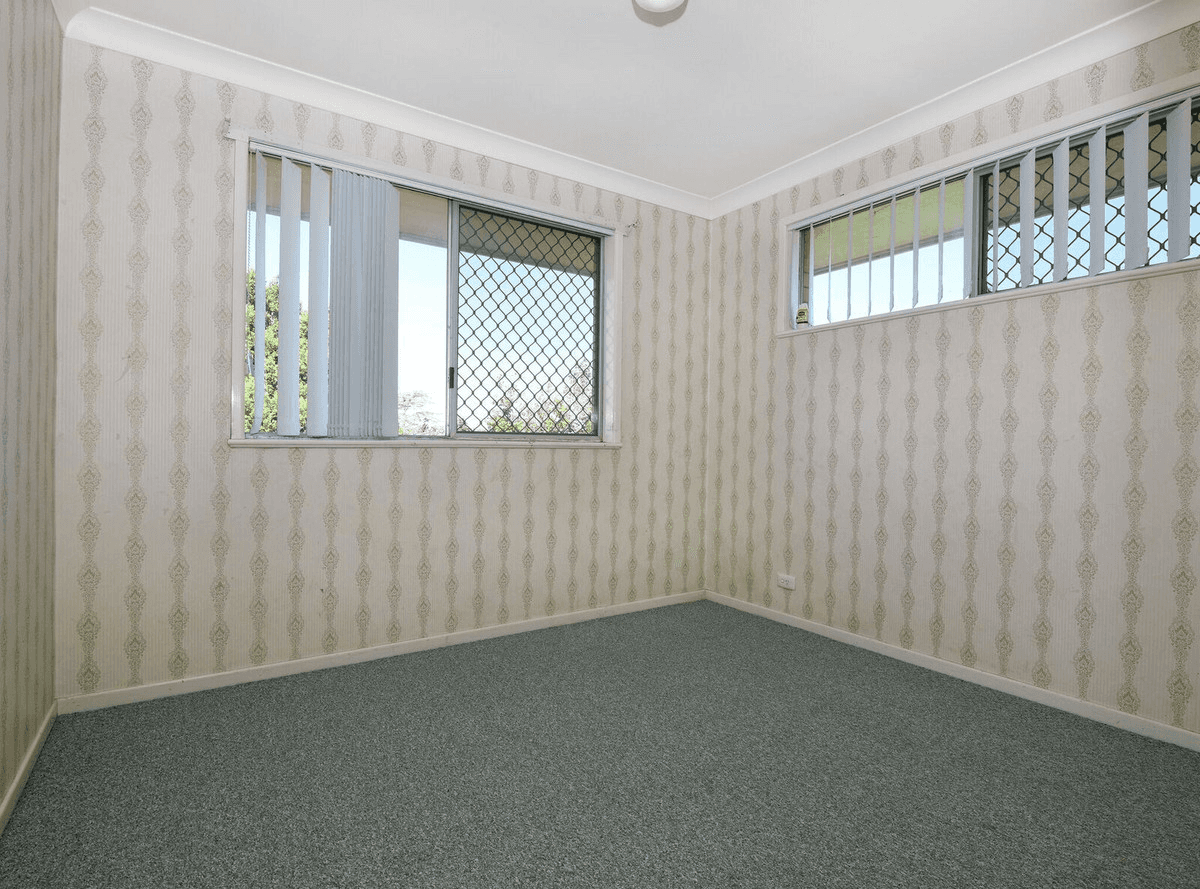 2 Oakleigh Street, Rockville, QLD 4350