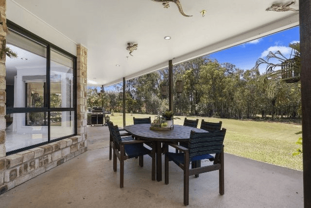 44 BUZAKI ROAD, GLASS HOUSE MOUNTAINS, QLD 4518