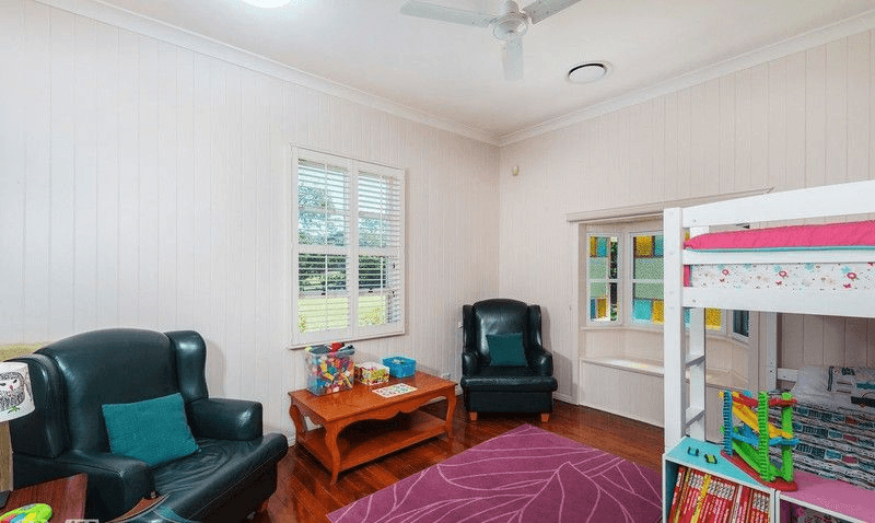 7 Ross Street, EAGLEBY, QLD 4207