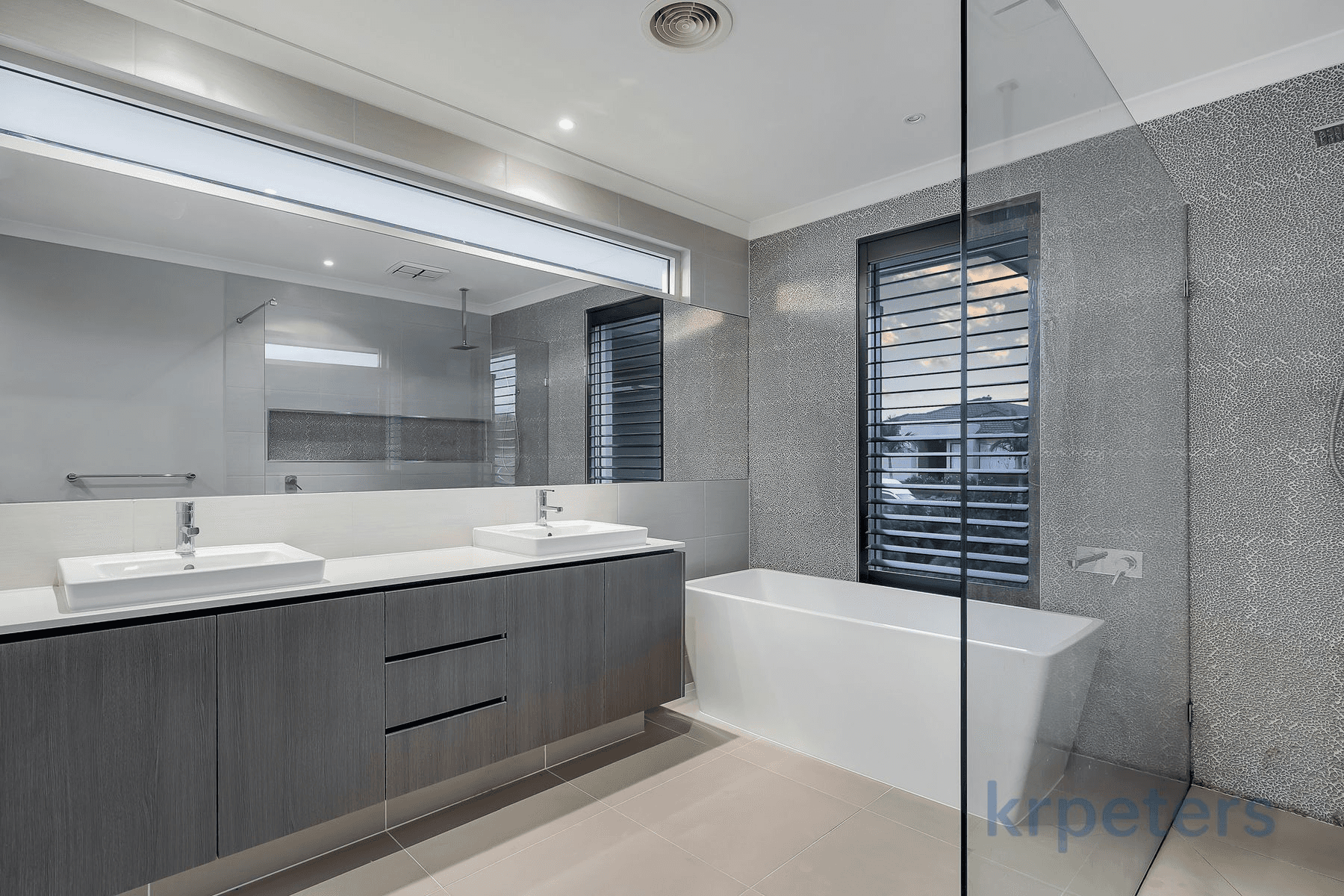 51 Grandvue Boulevard, OFFICER, VIC 3809