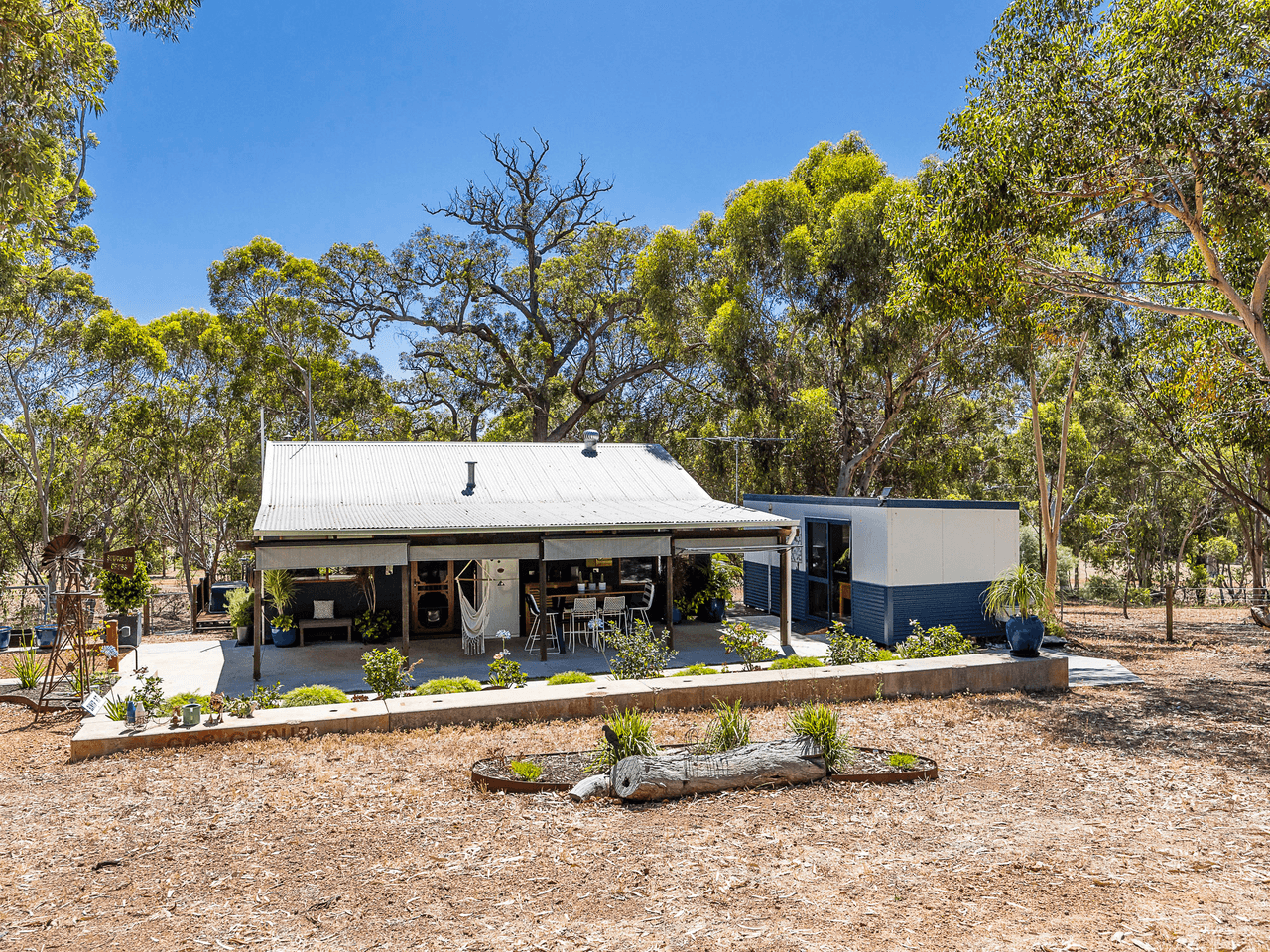 2035 Chittering Road, LOWER CHITTERING, WA 6084