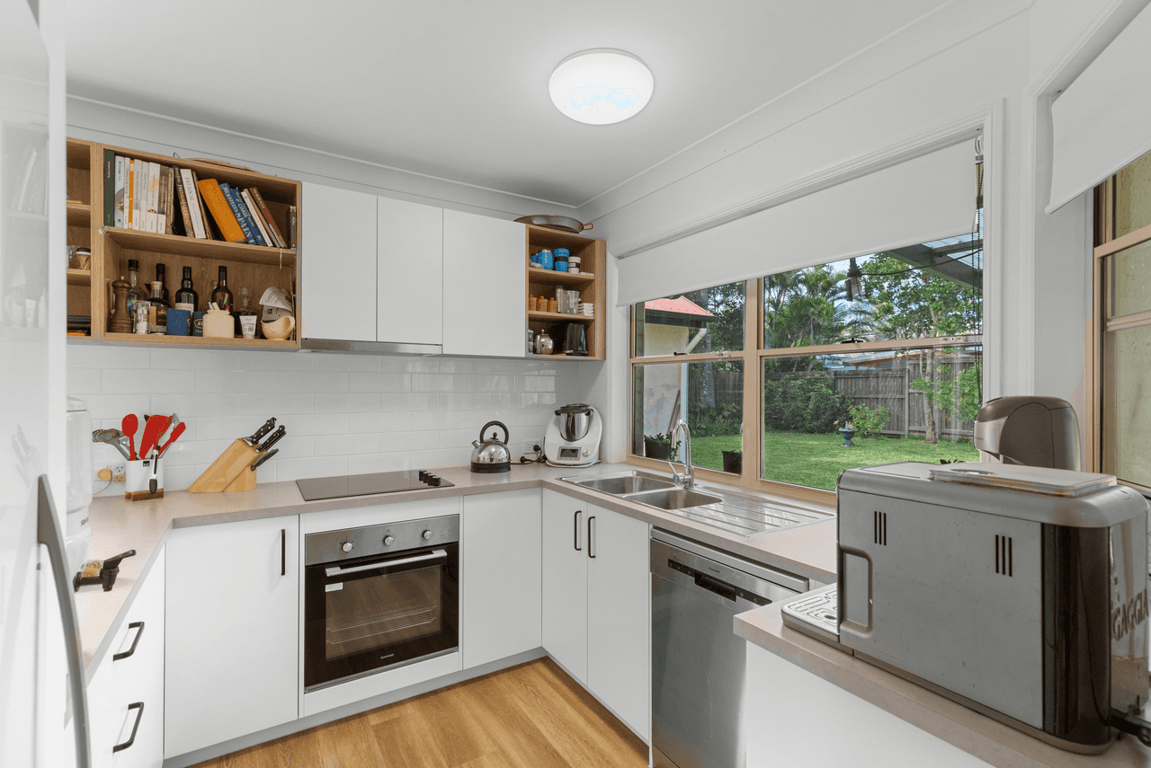 374 David Low Way, Peregian Beach, QLD 4573