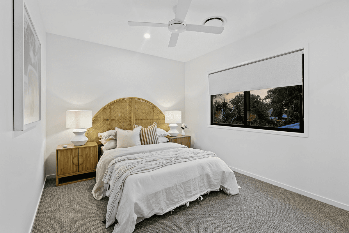 63A Honeyeater Drive, Burleigh Waters, QLD 4220